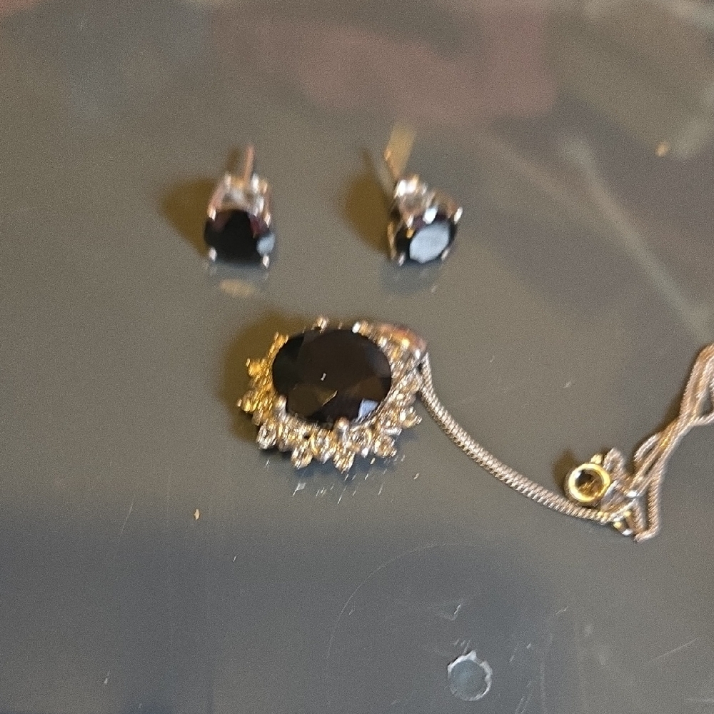 Elegant Black and Sterling Silver Jewelry Set